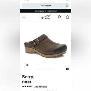 Dansko women’s clogs taupe - size 39/8.5 great used condition